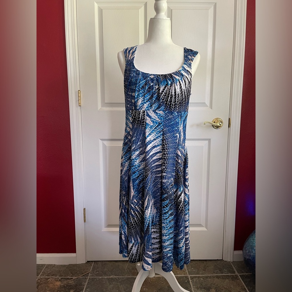 Dressbarn Signature Ella Blue and White Patterned Midi Dress